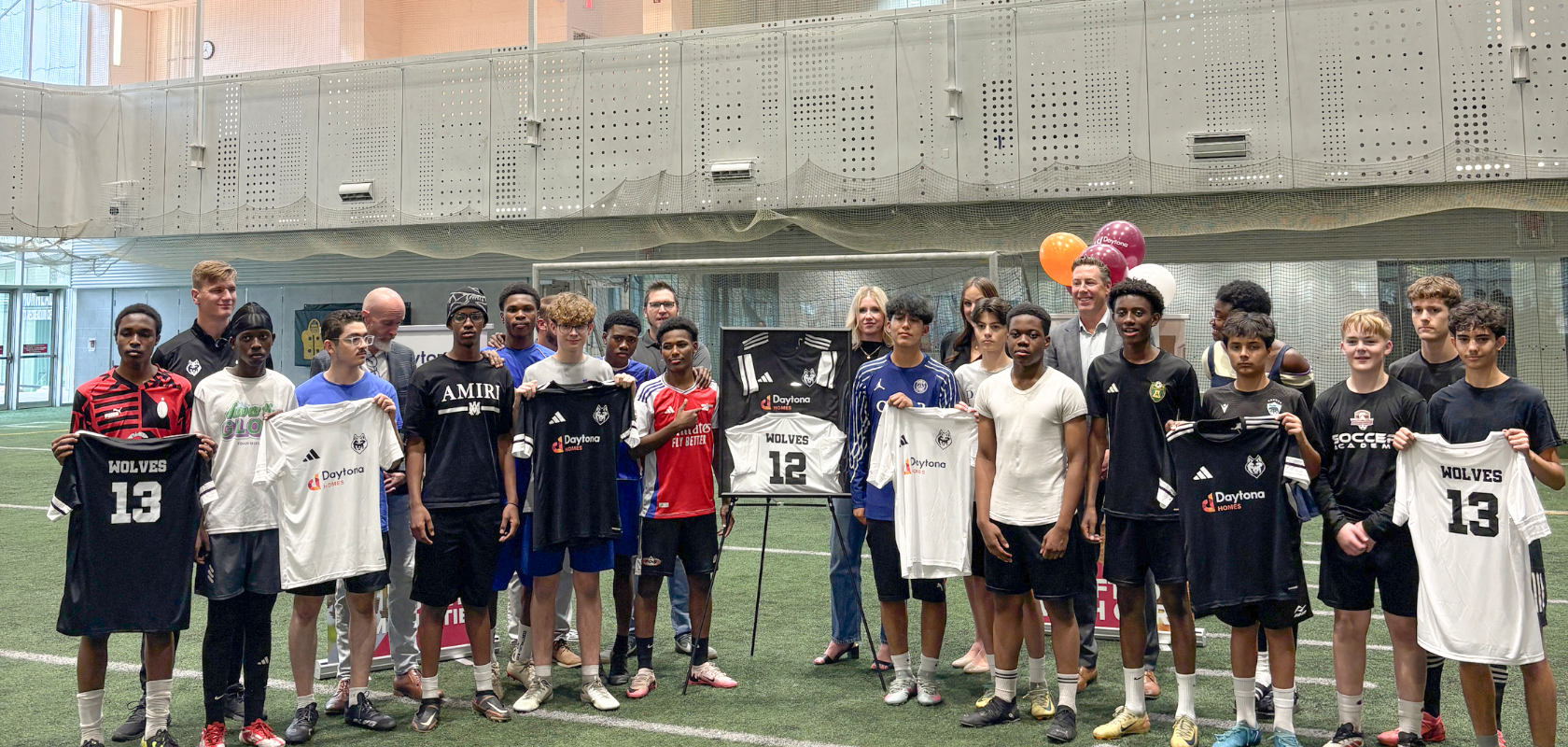 daytona wolves team pic with executives