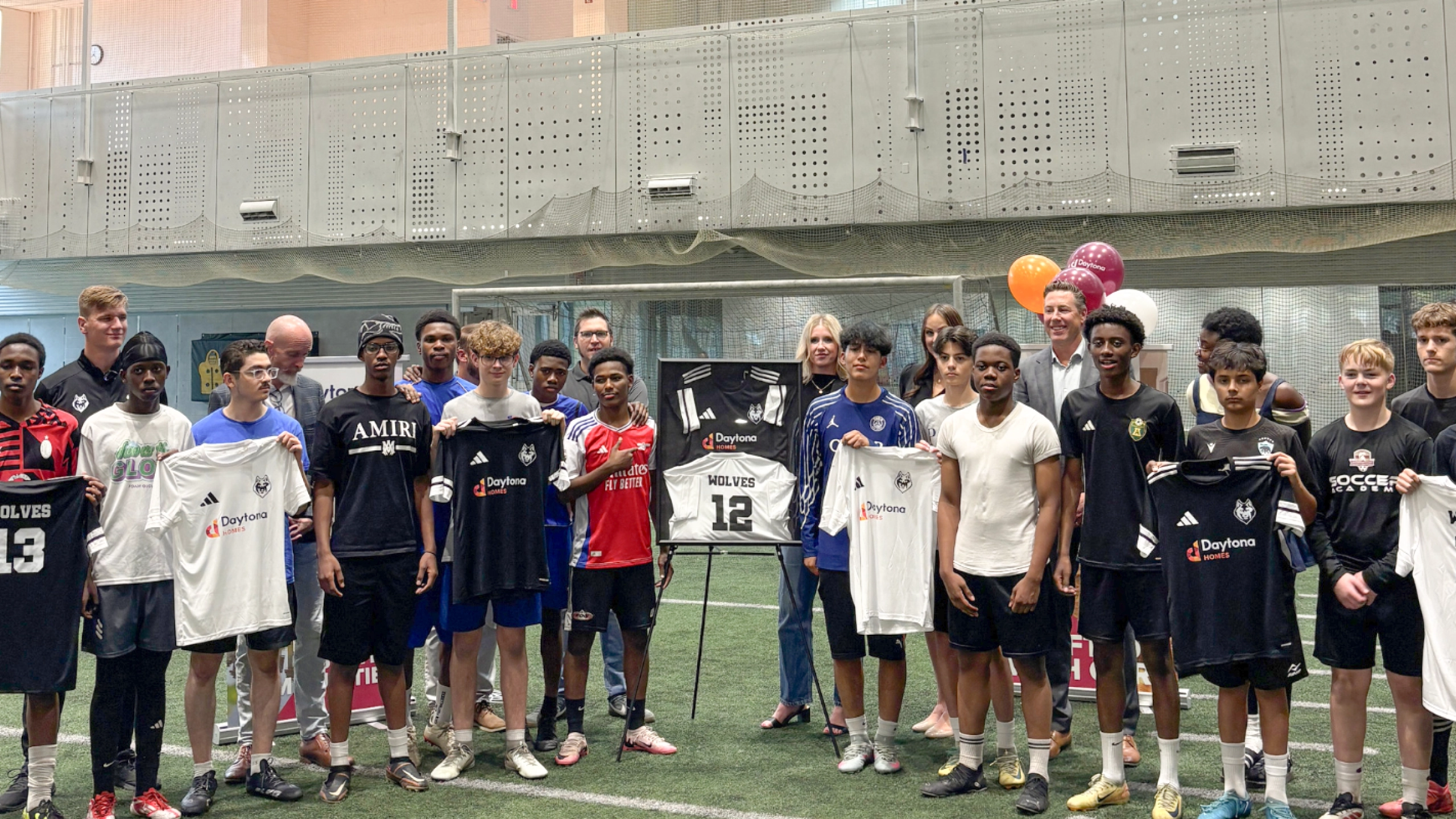 daytona wolves team pic with executives